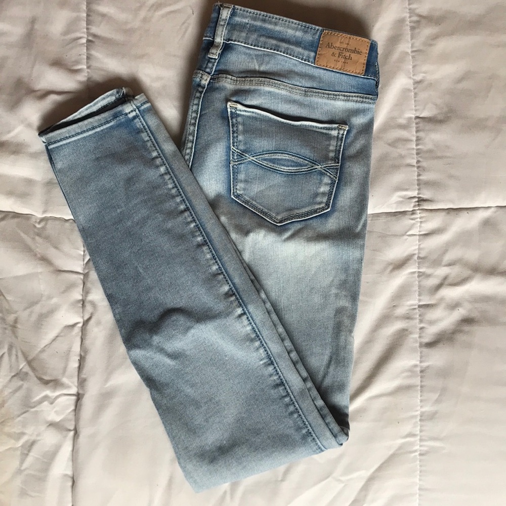 light washed Abercrombie & Fitch jeans